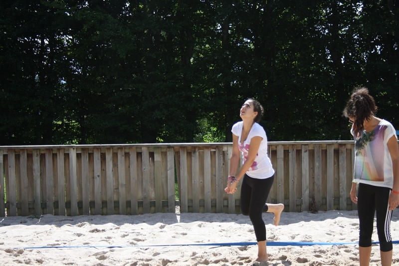 Village Camps International Summer Camp Leysin, Switzerland 2026-07-27 https://www.villagecamps.com/journals_admin/images/706-23-volley (35).jpg